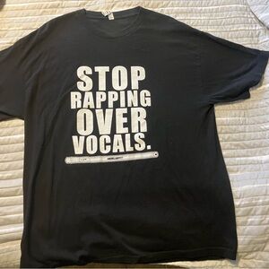 Hiphop tee! PawzOne ‘Stop Rapping Over Vocals’ black t-shirt
